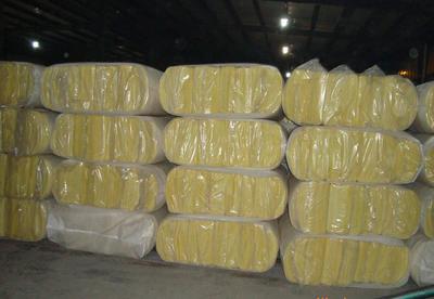 專業(yè)解讀 玻璃棉制品與玻璃棉卷氈的廠價(jià)批發(fā)——以河北龍哲保溫材料為例